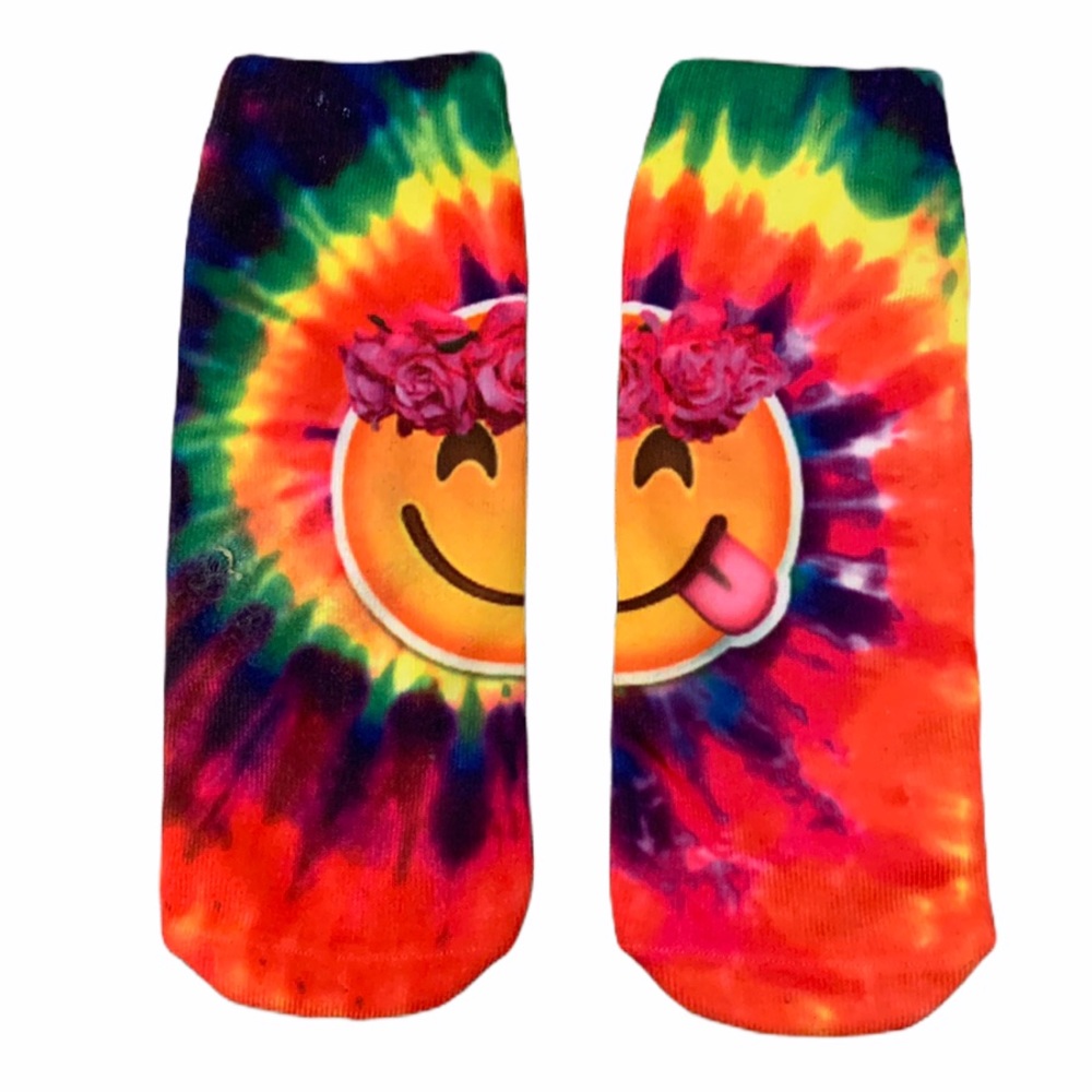 ❣️3/$15❣️ Tie Dye Smiley Face Ankle Socks